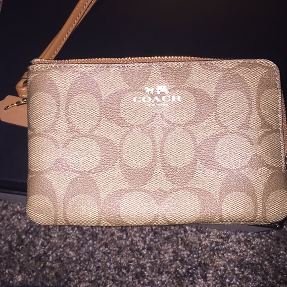 Coach PVC Leather Double Corner Clutch/Wristlet - Picture 5 of 5